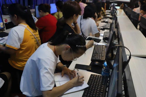 西湖湖畔新課堂 計(jì)算機(jī)操作培訓(xùn)助力農(nóng)村勞動(dòng)力轉(zhuǎn)型就業(yè)